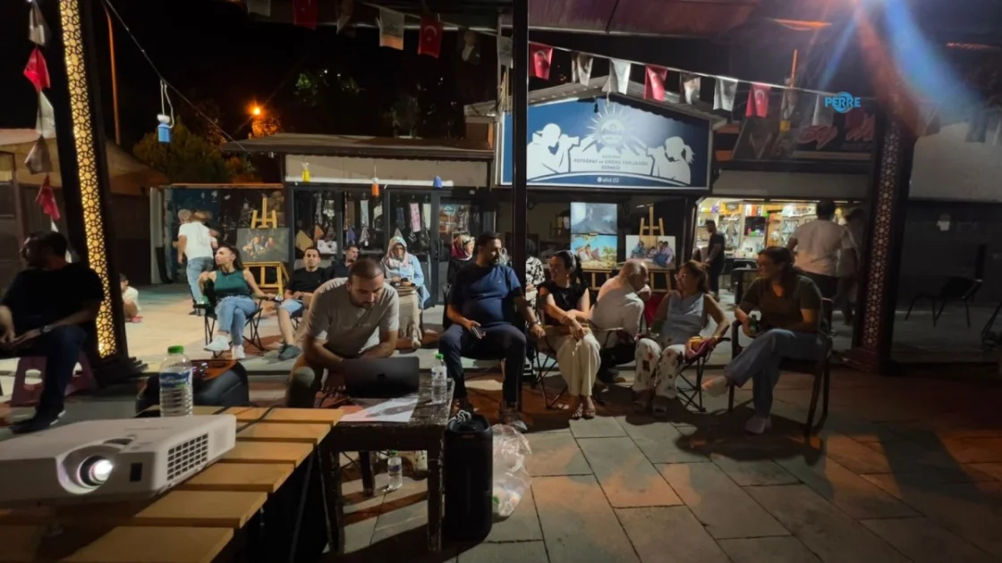 Emrah Parlar'ın Offroad Sergisi Sanat Sokağı'nda Büyük İlgi Gördü