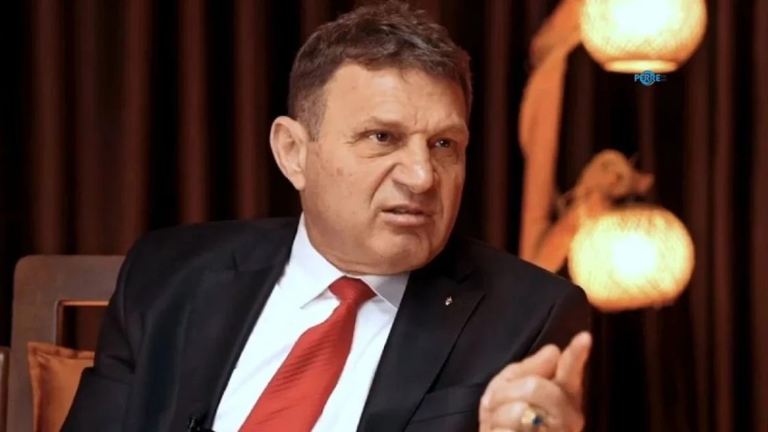 Emekli Tuğamiral Türker Ertürk Tutuklandı: "Suçsuzum, Özgürlük Hakkımı Kullandım"