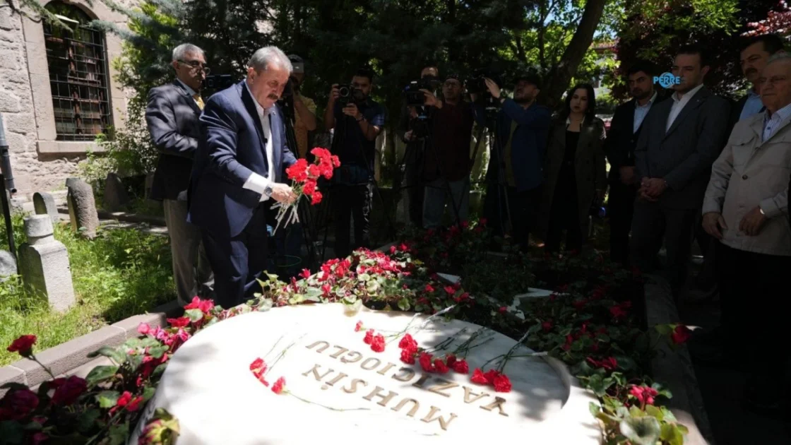 Destici: Türkiye'nin Birliğini Savunanlara Cesaret Verilmeli