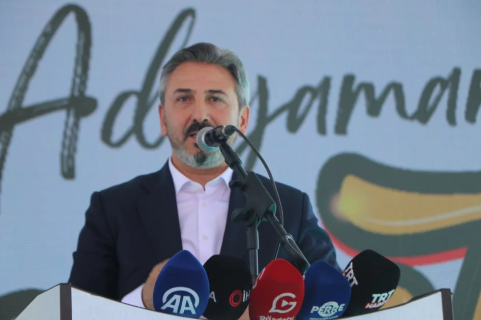 Ahmet Aydın'dan Mevlid Kandili Mesajı: "Yeryüzü Umutla Aydınlandı"