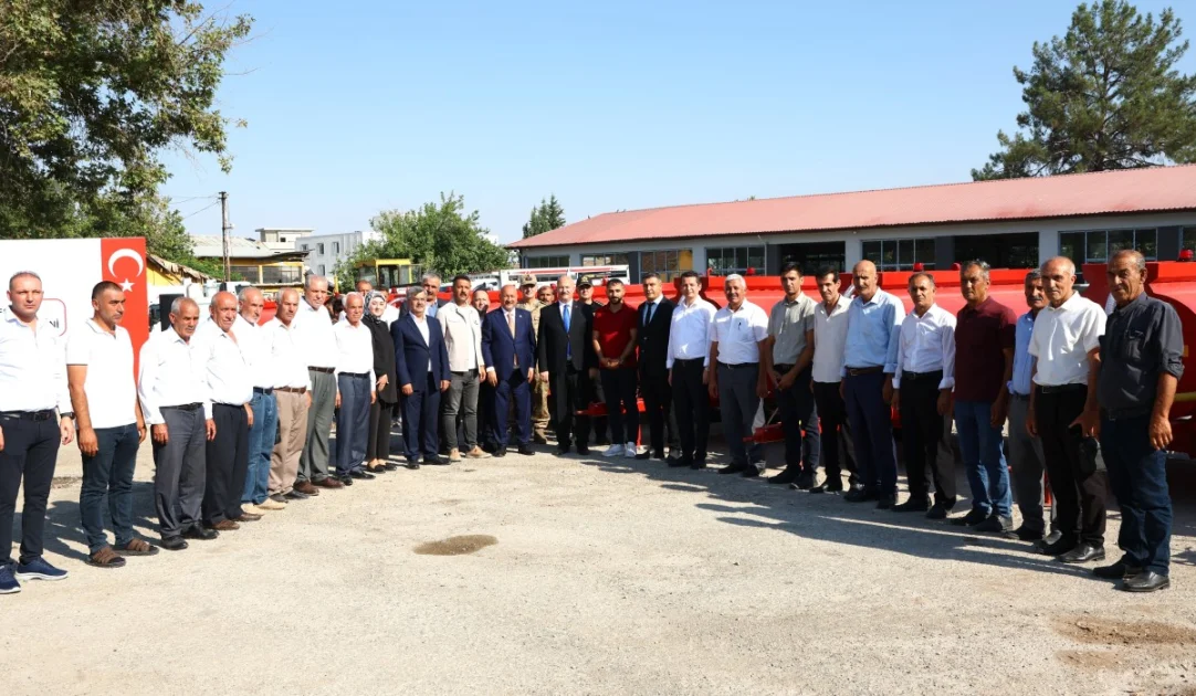 Adıyaman Köylerine Yangınlara Karşı 20 Su Tankeri Dağıtıldı
