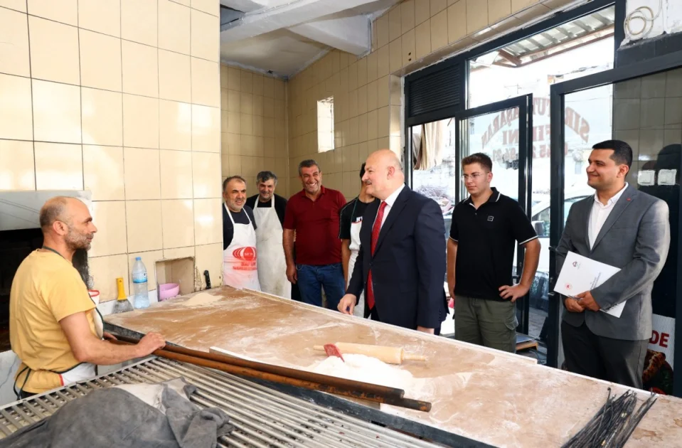 Vali Abdullah Küçük, Sıratut Mahallesi Esnafıyla Bir Araya Geldi