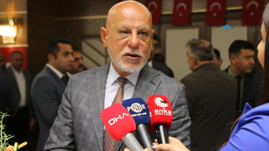 Hedef Kızılelma'dan 30 Ağustos Mesajı: "Vatan Varsa Biz Varız"