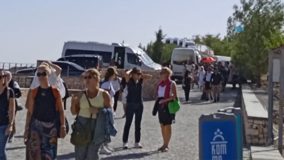 Karakuş Tümülüsü'nde Işık Var, Otopark Yok: Turistler Mağdur
