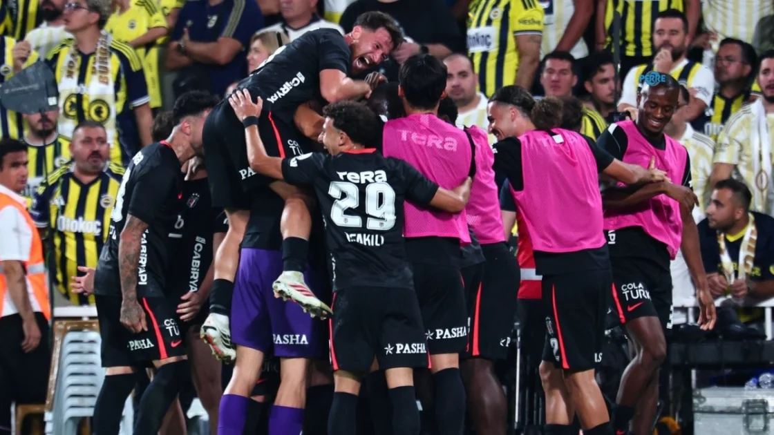 Fenerbahçe'ye Beşiktaş Darbesi: Vlahovic Galibiyeti Getirdi