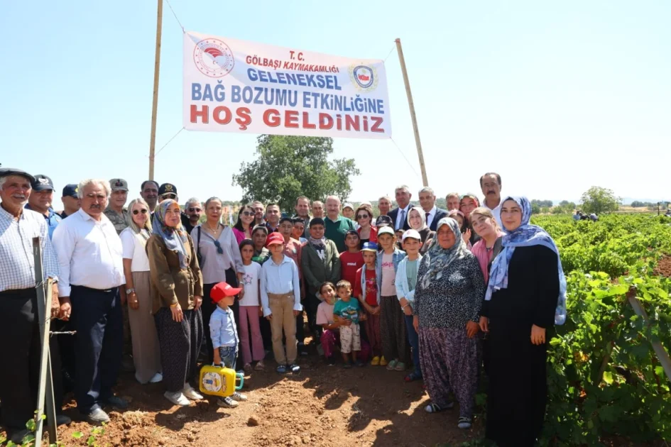 Adıyaman Gölbaşı Belören'de Bağ Bozumu Şenlikleri Coşkuyla Başladı