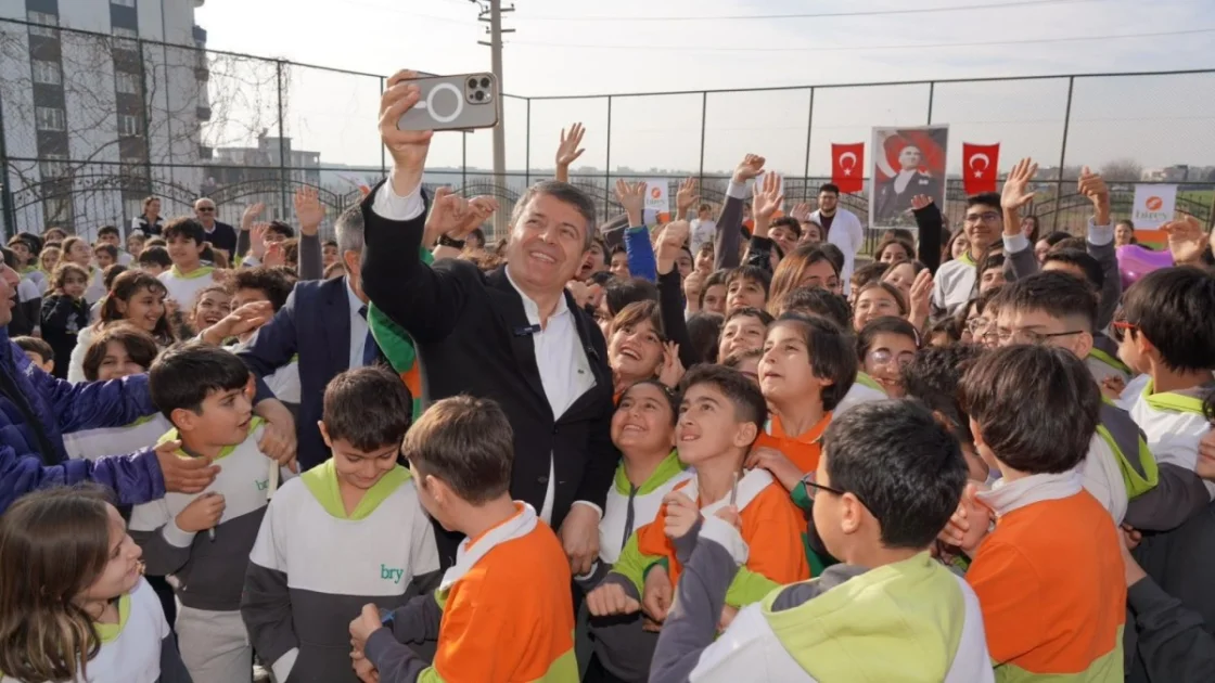 Adıyaman'da 145 Bin 698 Öğrenci Ders Başı Yaptı: Başkan Tutdere'den Eğitim Mesajı