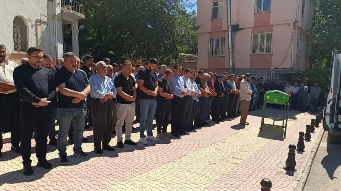 Göksu Çayı'nda Kaybolan İsa Özkul, 6 Gün Sonra Defnedildi