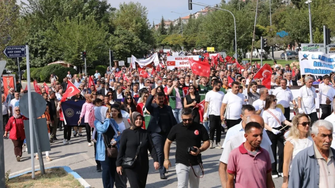 Adıyaman Besni'de 28. Eğitim Bayramı Yoğun İlgi Gördü