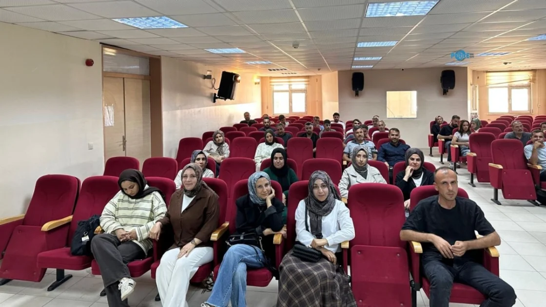Kahta'da Okul Bahçe Görevlilerine İş Sağlığı ve Güvenliği Eğitimi Verildi