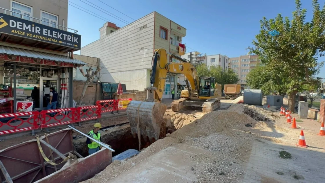 Adıyaman'da Su Baskınlarına Karşı 8 Bin 267 Metrelik Yağmursuyu Hattı Yapılıyor