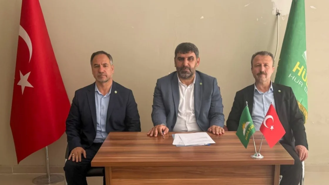 Abdurrahman Güneş HÜDA PAR Birecik’te yeniden başkan seçildi