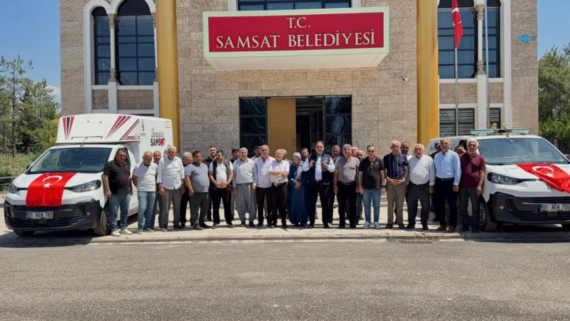 Samsat Belediye Başkanı Fırat'tan Belediyeye İki Yeni Araç Hibesi