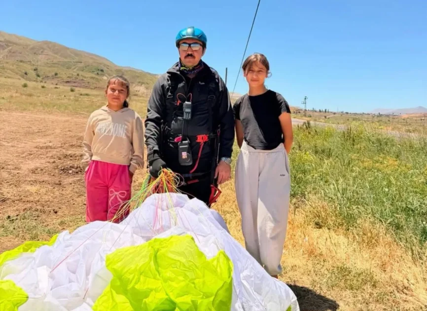 Çelikhan'da İlk Kez Yamaç Paraşütü Uçuşları Yapıldı