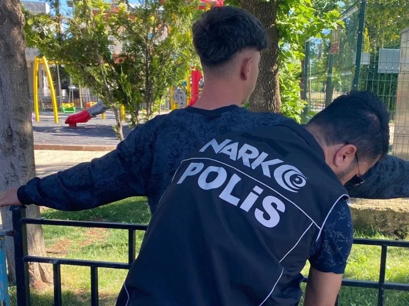 Adıyaman'da Asayiş ve Narkotik Operasyonlarında Çok Sayıda Şüpheli Yakalandı