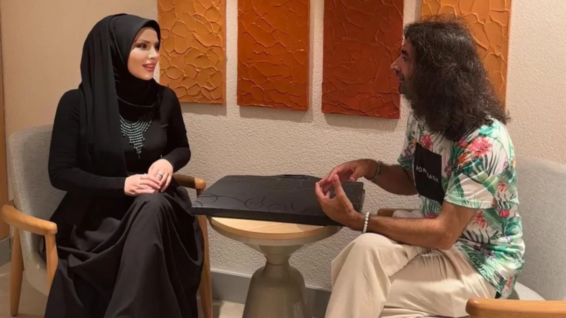 Hat Sanatçısı Ebru Açıkgöz: “Hat Manevi Bir Yolculuktur”