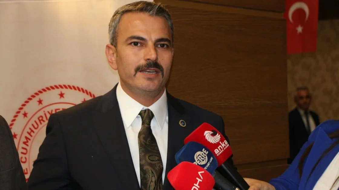 MHP'li Önat'tan Adıyaman Belediyesi'ne Sivrisinek Çağrısı