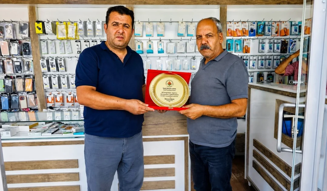 Narinceliler Derneği'nden Gazete Kahta'ya Anlamlı Teşekkür