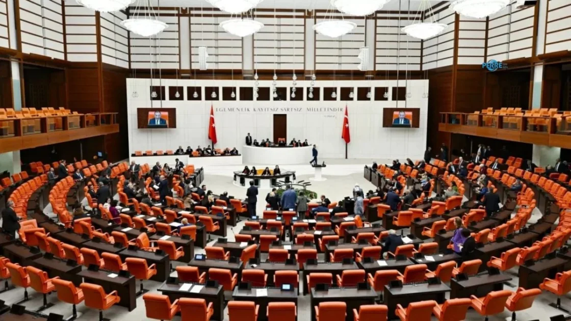 Üç Milletvekilinin Dokunulmazlık Fezlekeleri TBMM'ye Ulaştı